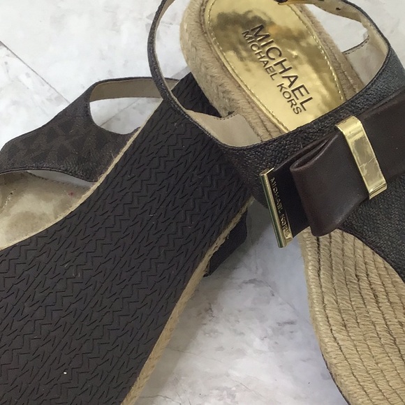 MICHAEL KORS Brown Signature T-STRAP Espadrilles Sandals, women 5M, Big Kids 3.5 - Picture 6 of 9